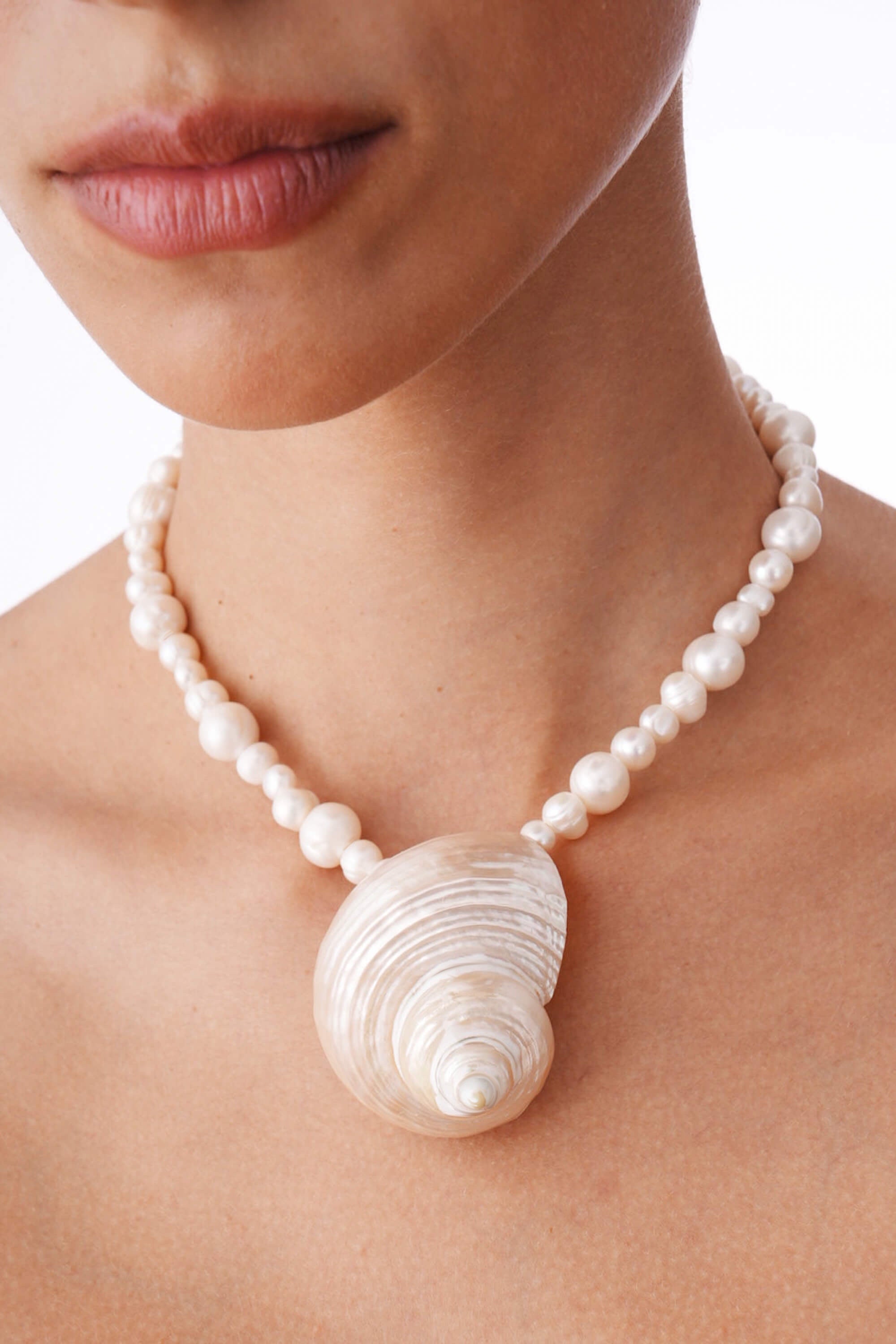 Teresa - Natural Pearls Statement Necklace With Seashell Pendant 16.5"