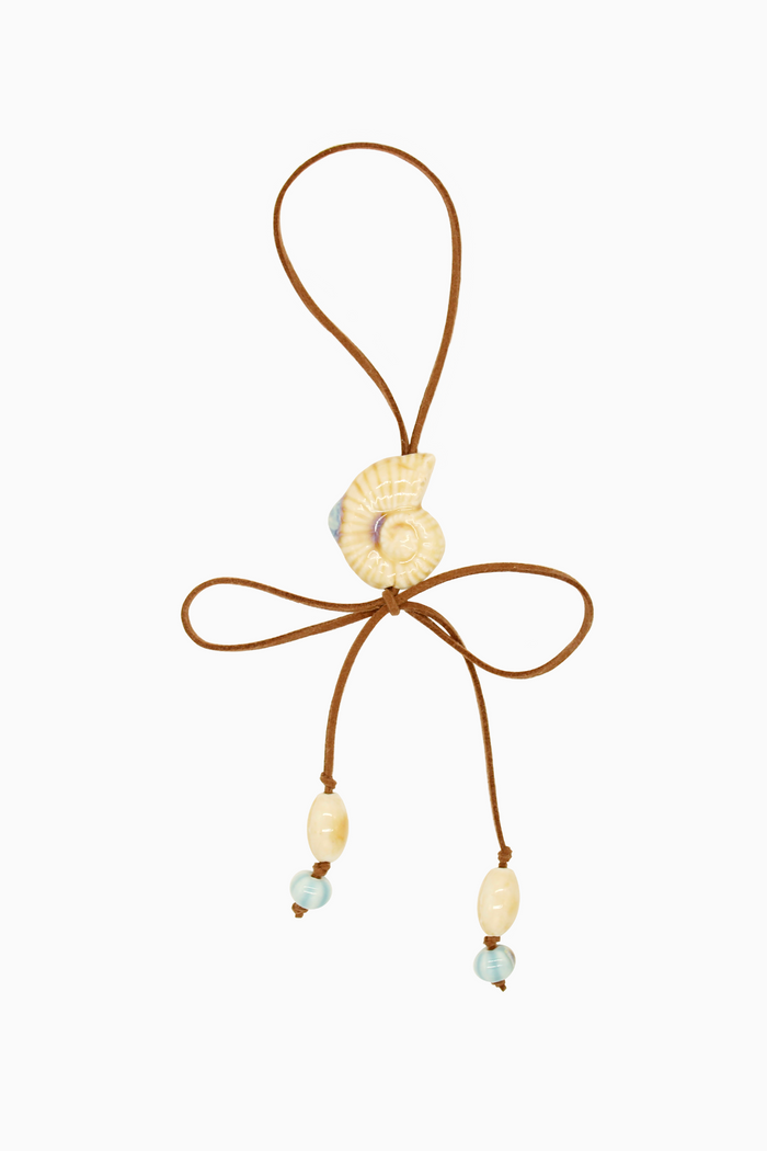 Seashell Tie Suede Necklace Brown