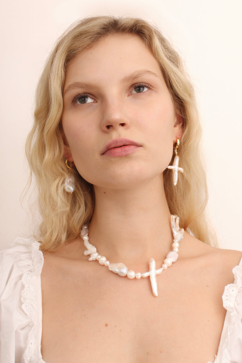 Irregular Pearls Necklace