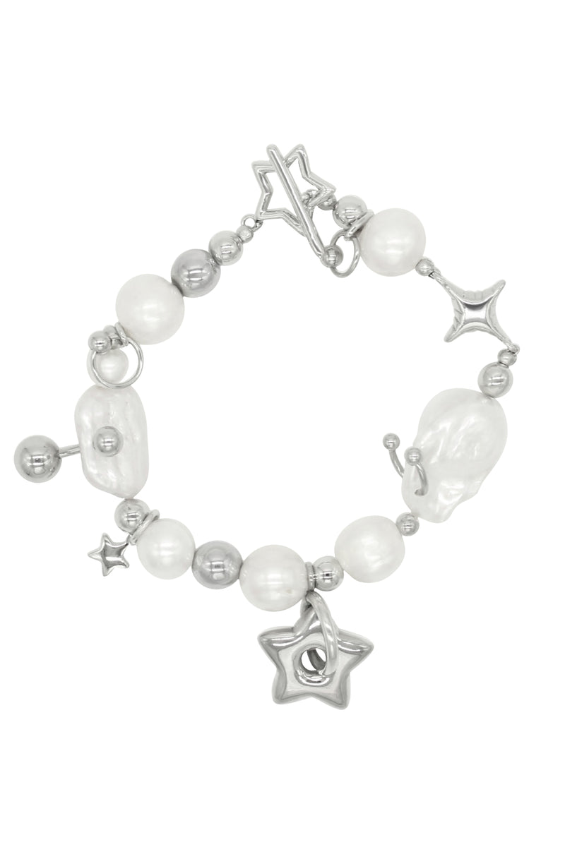 Baroque Pearl Piercing Bracelet.