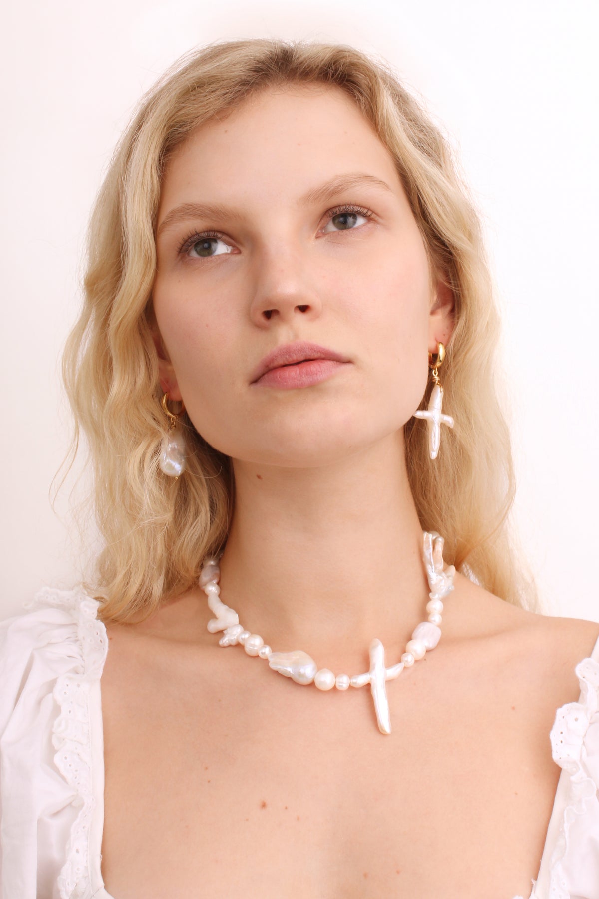 Irregular Pearls Necklace