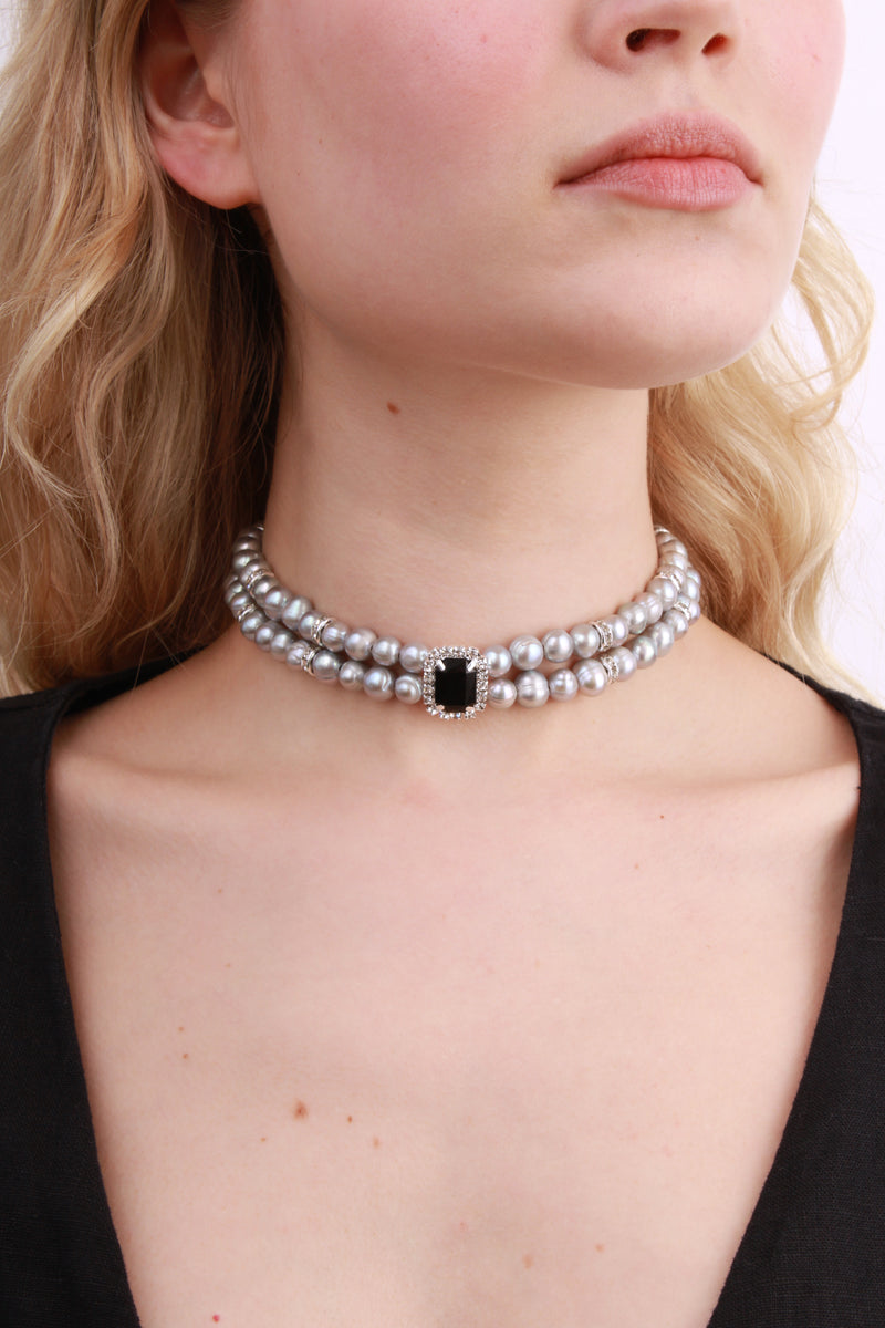 Victoria Pearl Choker