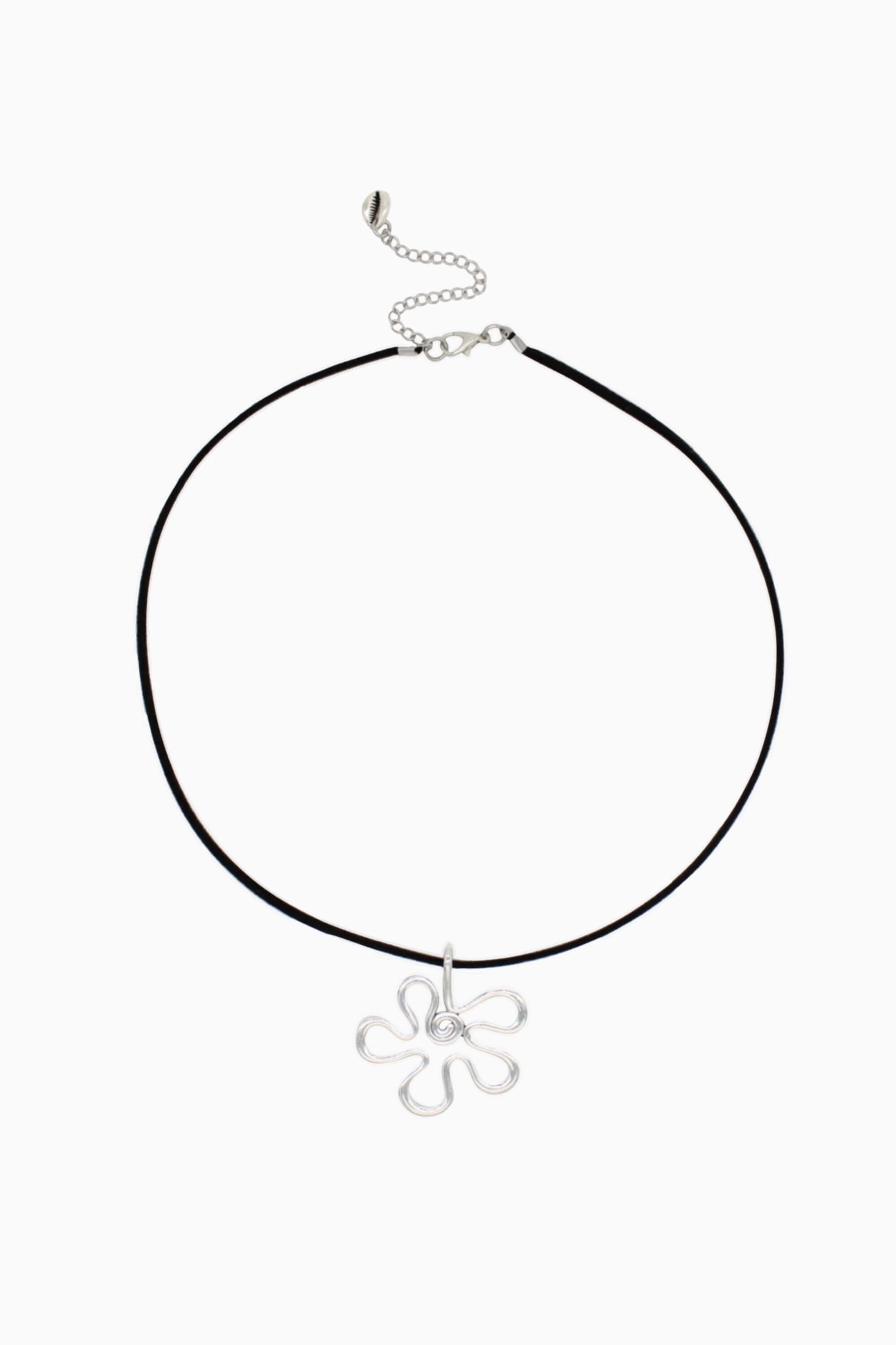 Phoebe Flower Necklace.